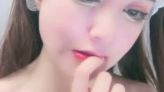 WHEN I WAS 18 YEARS OLD2次高潮喷尿，美乳少妇直接不行了~！【看简介送邀请码】