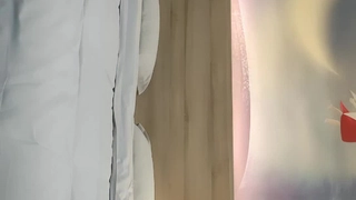 颜值爆表长发模特妹子，和男友啪啪做爱 舌吻 舔舐白虎逼