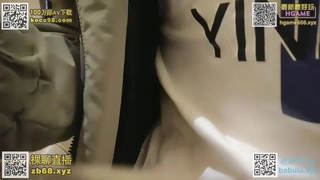 李莉莉第二次去熟女家里